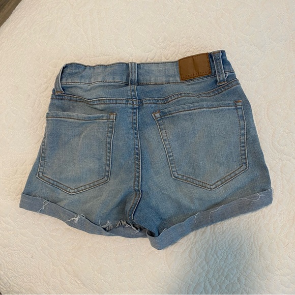 American Eagle Jean shorts size 0 - Picture 2 of 3
